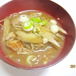 忙しい日の　野菜たっぷり牛蒡汁